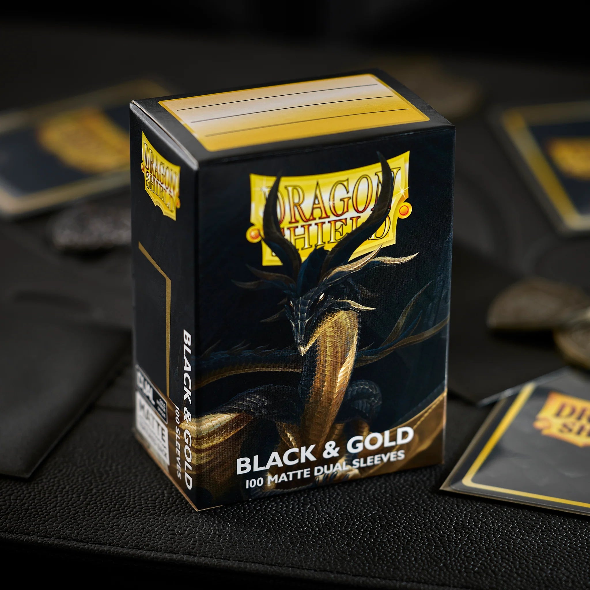 Dragon Shield: Black & Gold - Matte Dual Sleeves (63x88 mm)